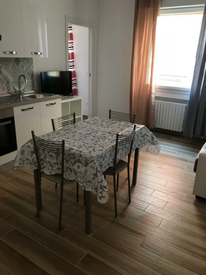 Santa Croce,14 Apartments Болонья Экстерьер фото