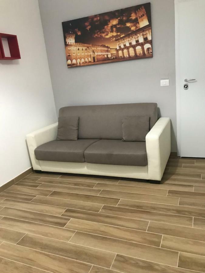 Santa Croce,14 Apartments Болонья Экстерьер фото
