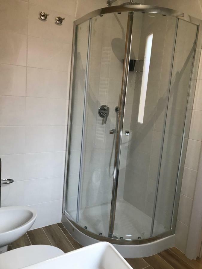 Santa Croce,14 Apartments Болонья Экстерьер фото